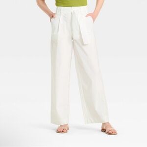 A new day Wide-Leg White Belted Paper bag Pants. Size 14